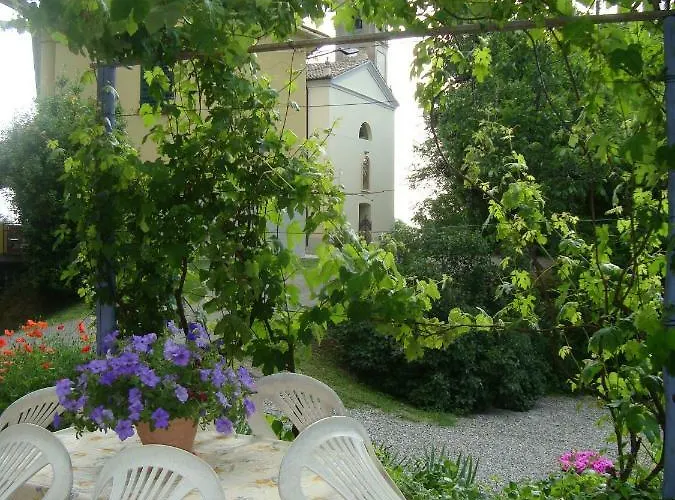 San Nicola Nocleg ze śniadaniem 3*